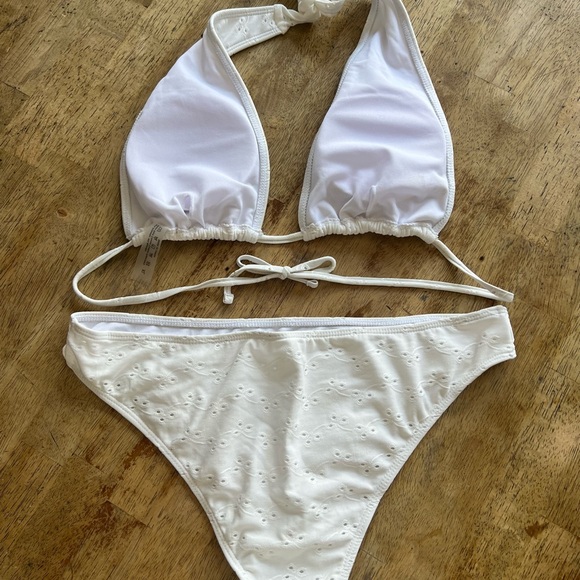 SHEIN White Eyelet Swimwear Bikini NWOT - Picture 3 of 6